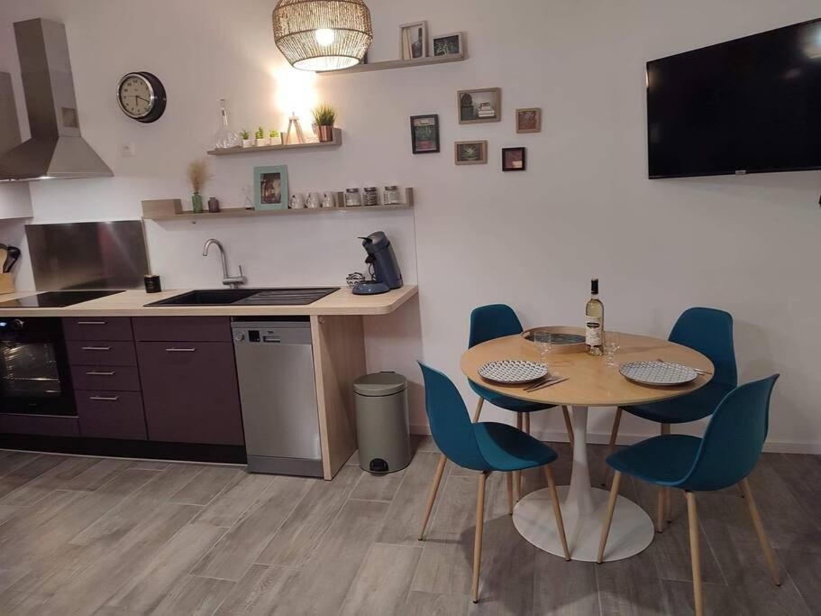 Appartement Cosy Au Pied Des Halles,Le Rossini 나르본 외부 사진